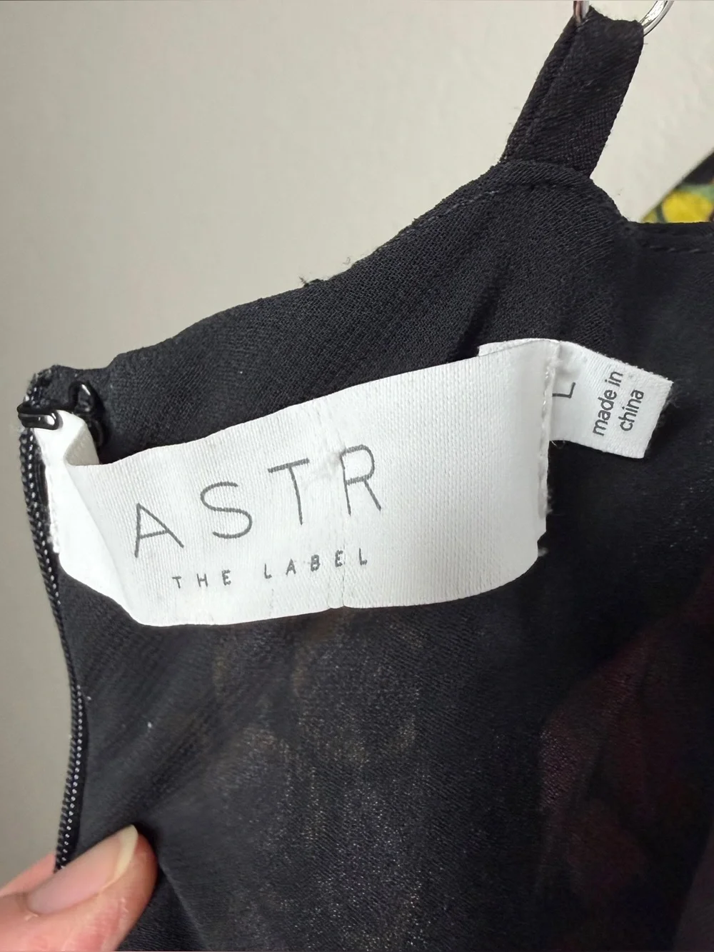ASTR The Label Charisma Tie Back Sleeveless Midi Dress Size Large Mixed Fruit